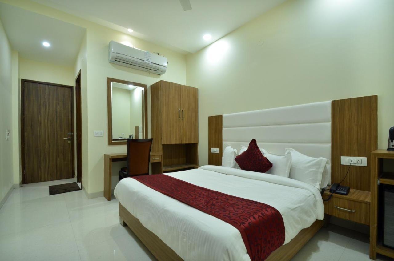Capital O 8510 Welcome Inn Αμριτσάρ Εξωτερικό φωτογραφία